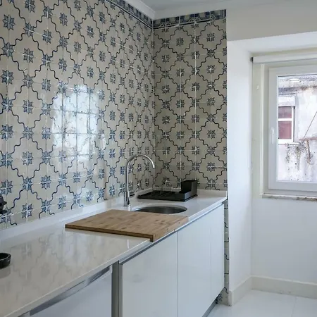 Hip Tailor Made Duplex Penthouse In Bairro Alto * Lisboa