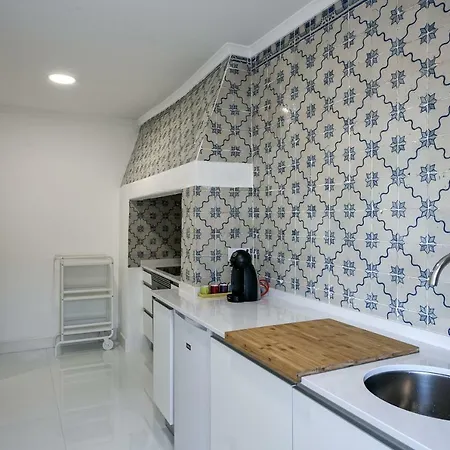 Hip Tailor Made Duplex Penthouse In Bairro Alto Appartement