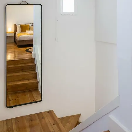 Hip Tailor Made Duplex Penthouse In Bairro Alto Apartment *