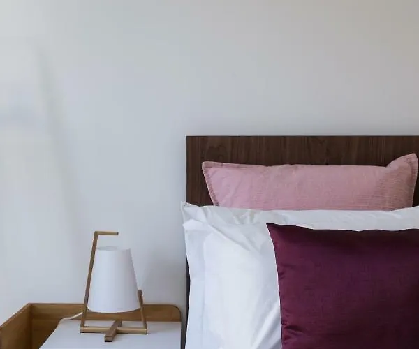 شقة Hip Tailor Made Duplex Penthouse In Bairro Alto Lisboa