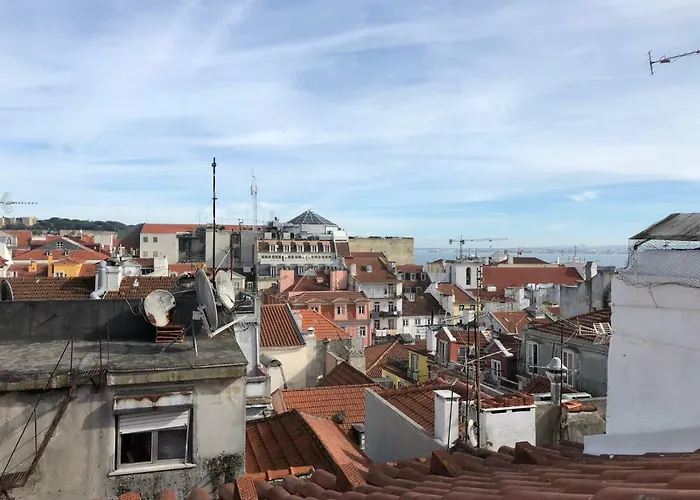 Hip Tailor Made Duplex Penthouse In Bairro Alto شقة Lisboa